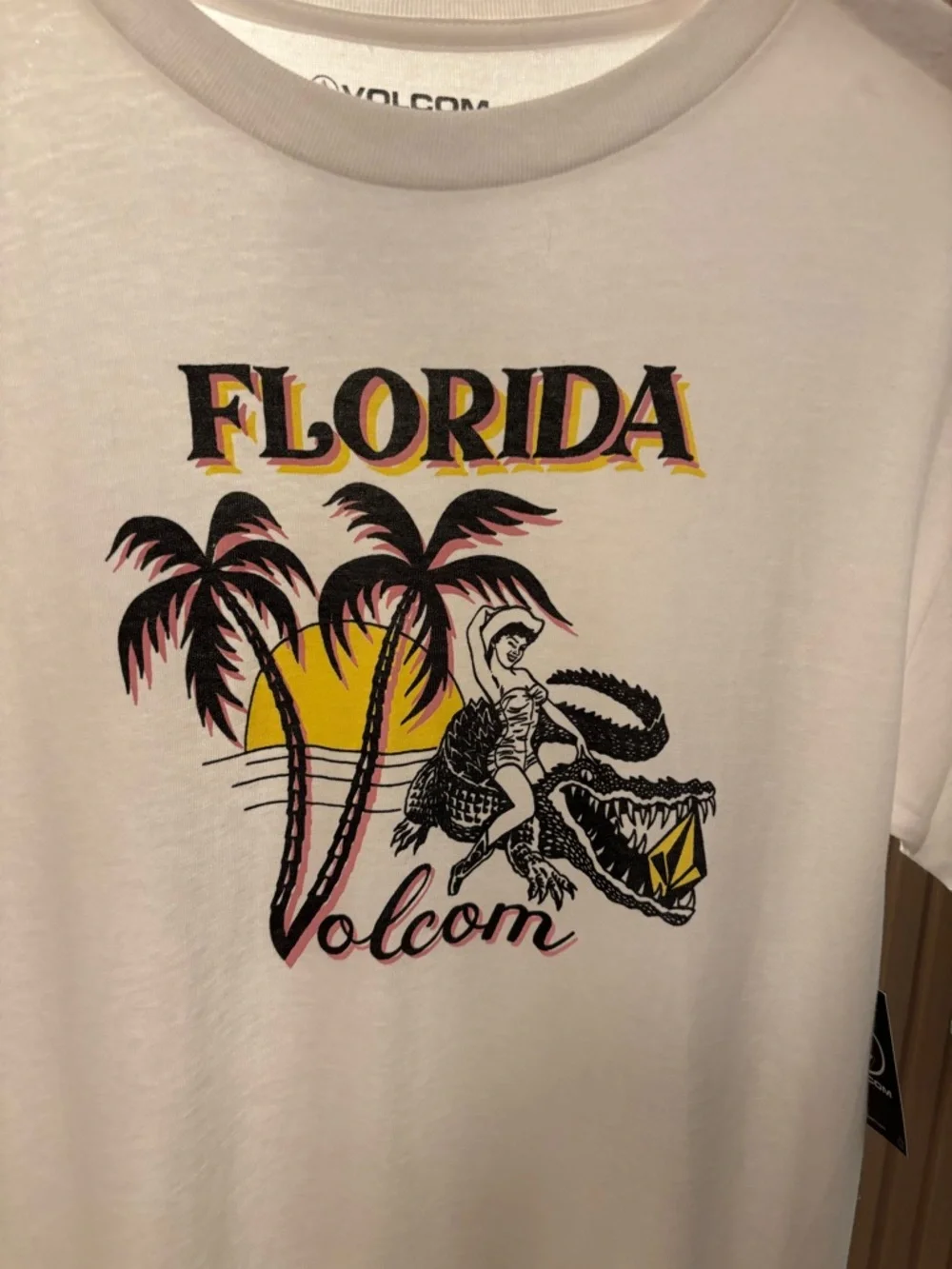 Volcom White Florida Palm & Alligator Graphic Tee - Picture 2 of 4